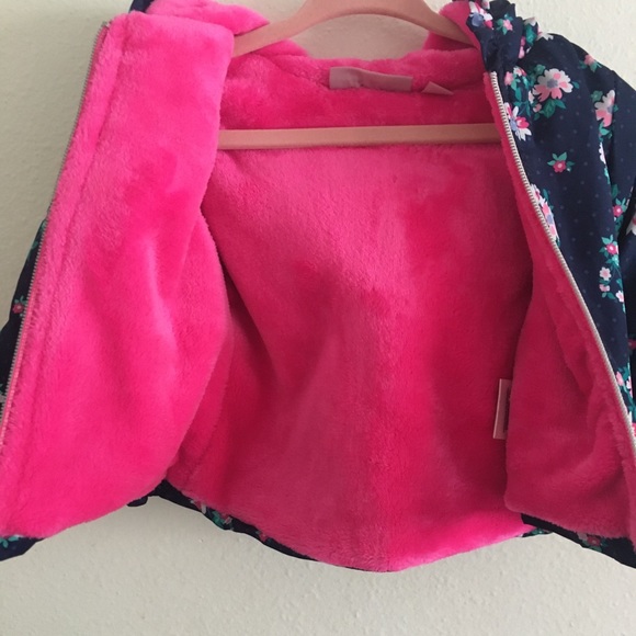 ❄️12 month old jacket - Picture 3 of 3